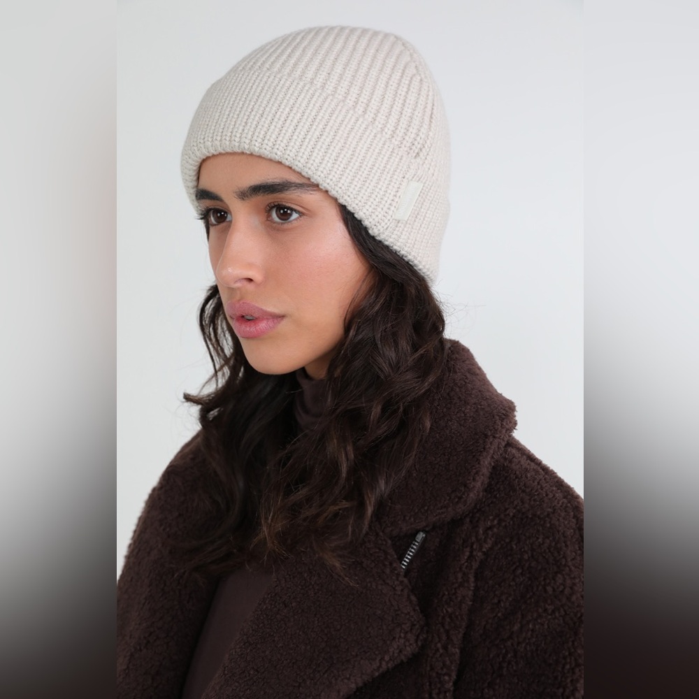 lululemon athletica Cream Ribbed Knit Hat